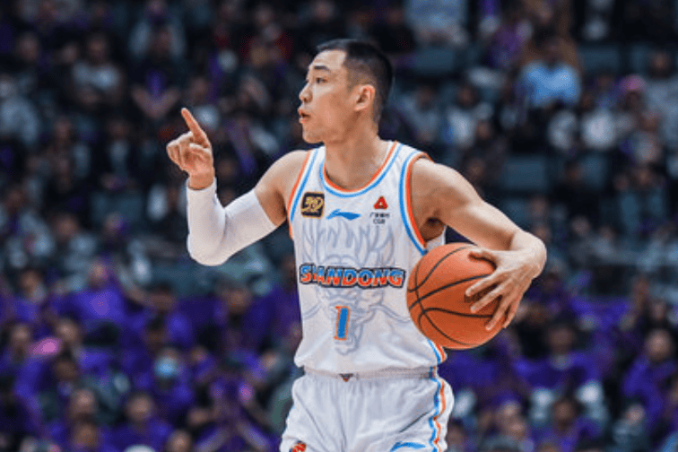 十二个人充, 对我们不是, 这个球队不 十二个人充, 对我们不是, 这个球队不