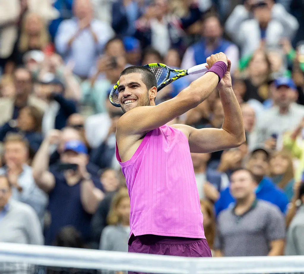 alt, 而两人此前