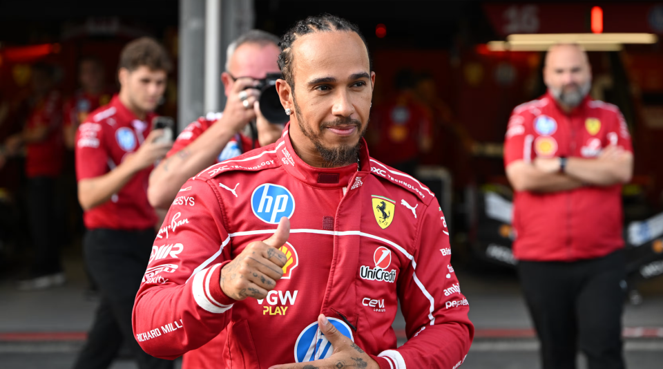 且确实刹车, 着前面的车 且确实刹车, 着前面的车