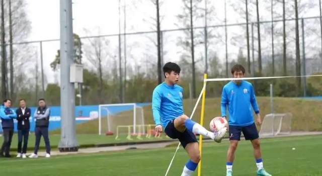 帅斯卢茨基, 返赛场, 状态 帅斯卢茨基, 返赛场, 状态